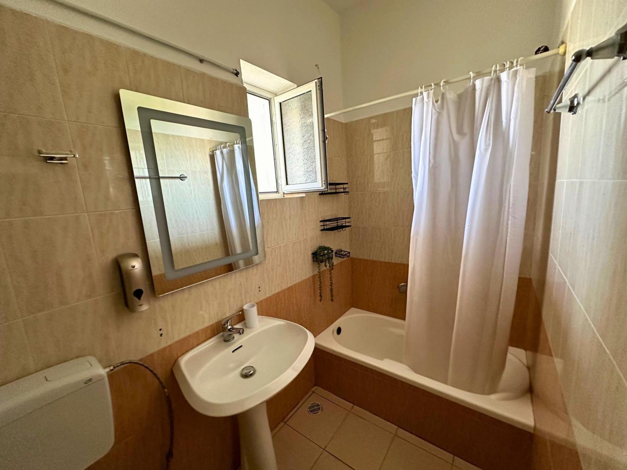 Viewtopia House Dhermi Bagian luar foto