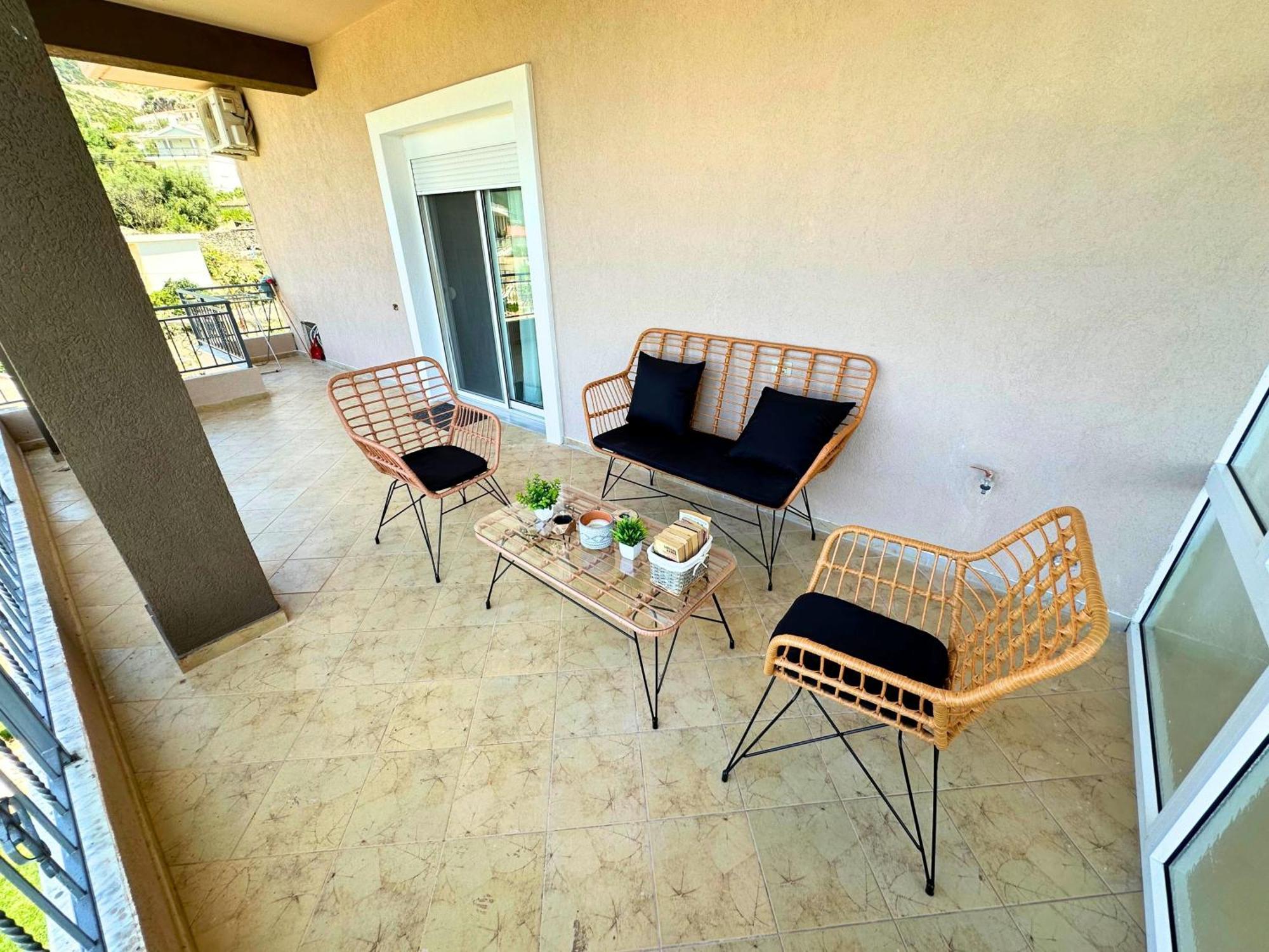 Viewtopia House Dhermi Bagian luar foto